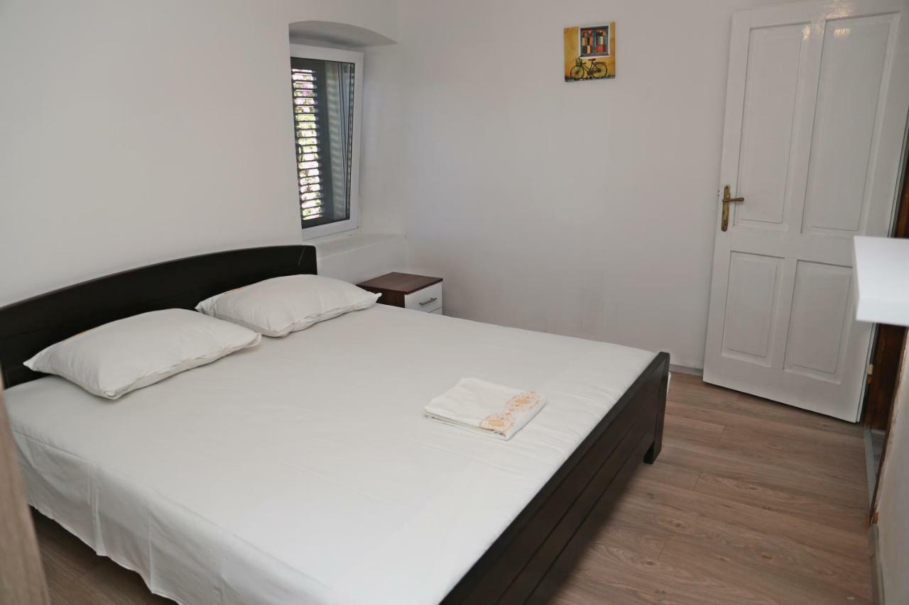 Nasa Beautiful Hause For Vecation Hotel Lumbarda Buitenkant foto